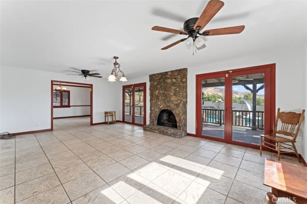 35640 Dormer Road Agua Dulce, CA 91390