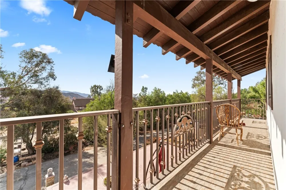 35640 Dormer Road Agua Dulce, CA 91390