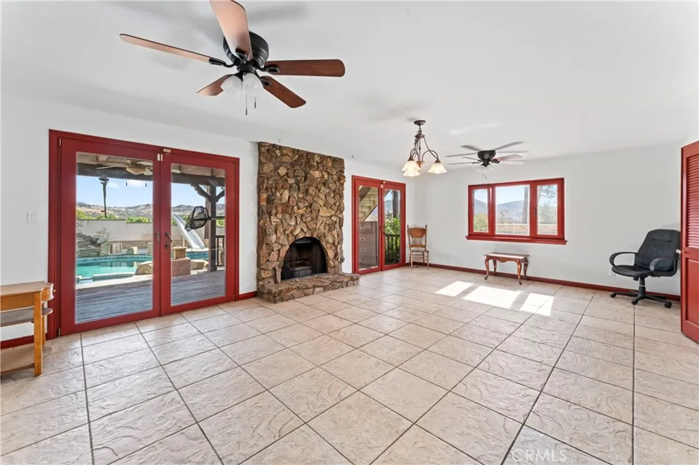 35640 Dormer Road Agua Dulce, CA 91390