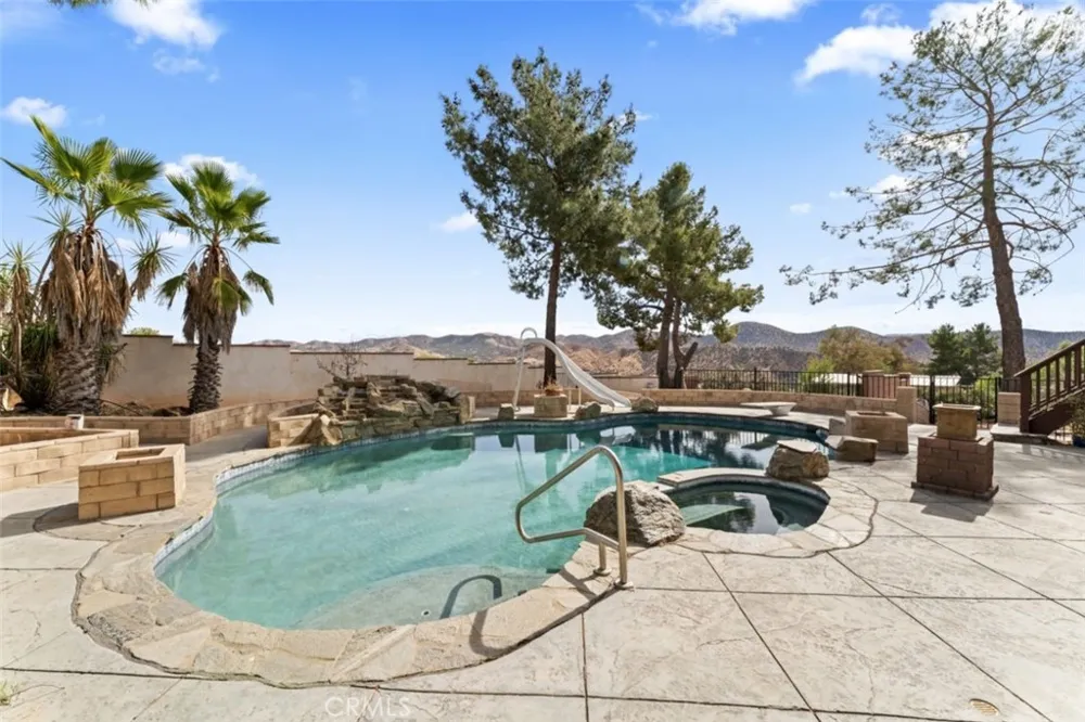 35640 Dormer Road Agua Dulce, CA 91390