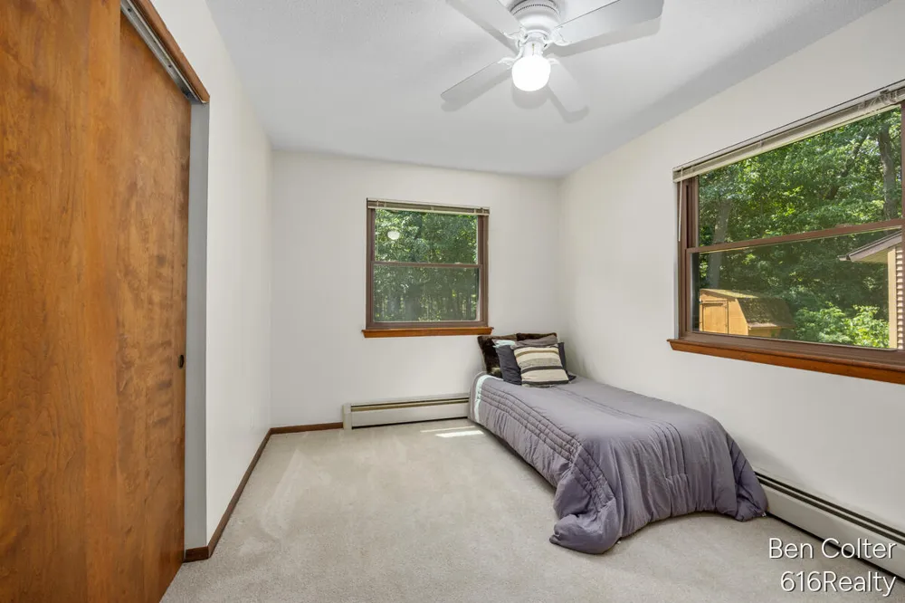 3161 Emberwood Drive SE Lowell, MI 49331