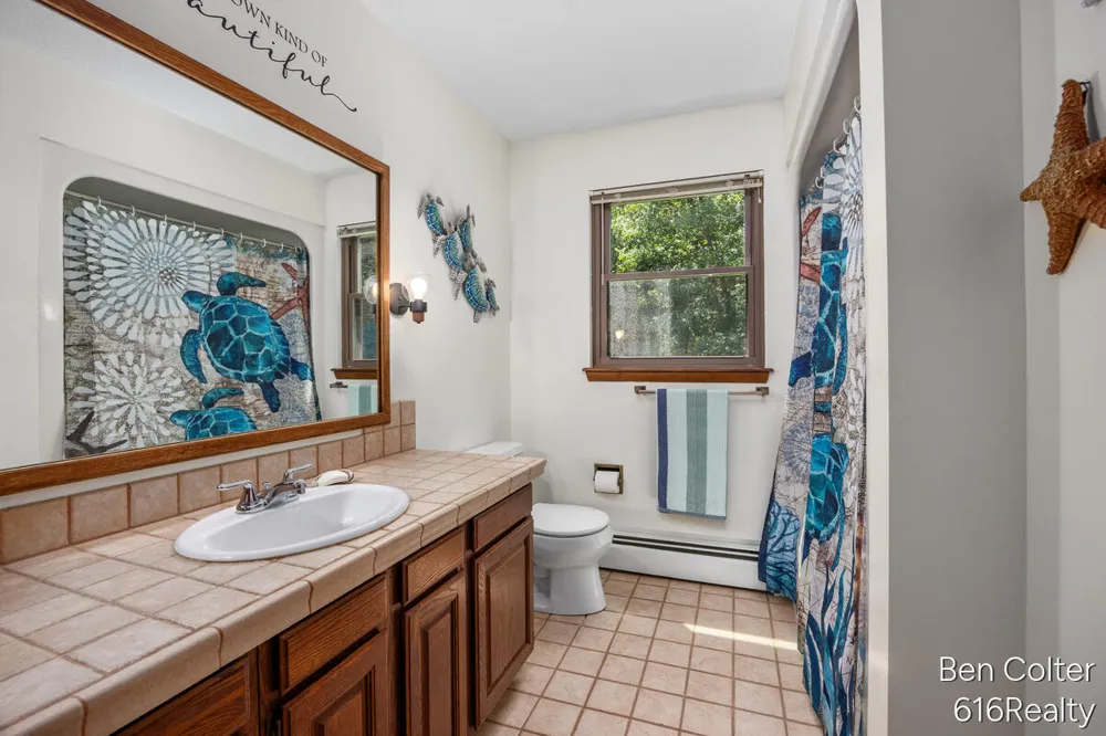 3161 Emberwood Drive SE Lowell, MI 49331