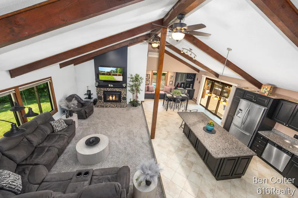 3161 Emberwood Drive SE Lowell, MI 49331