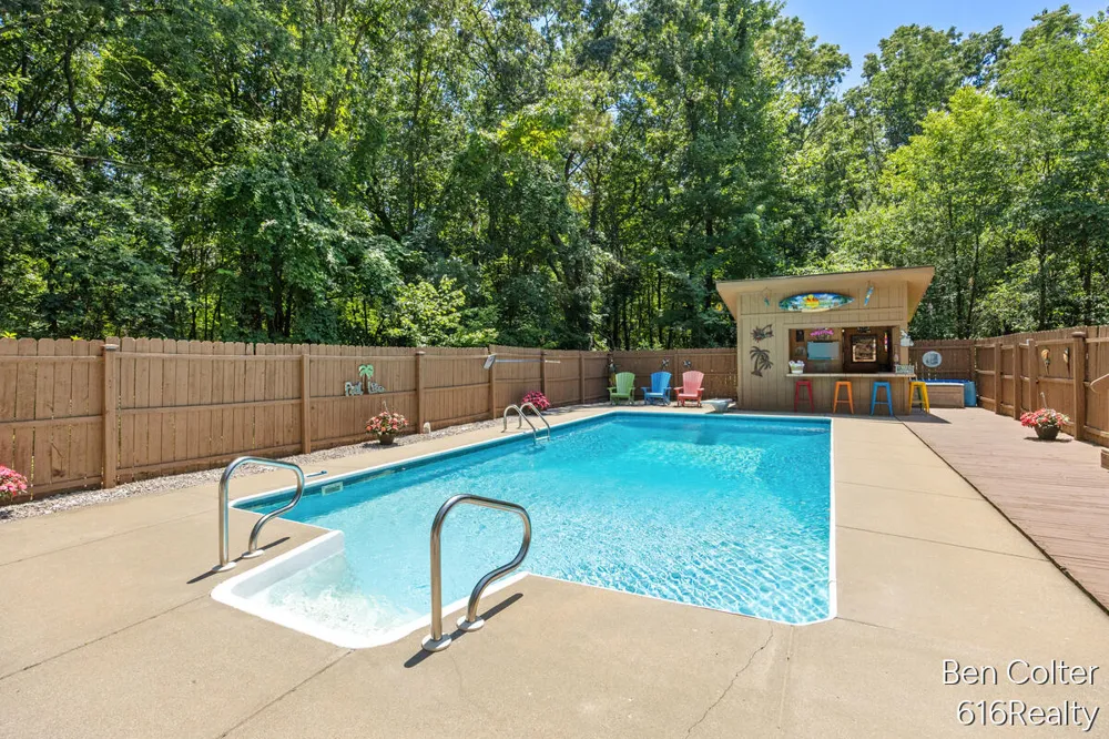 3161 Emberwood Drive SE Lowell, MI 49331