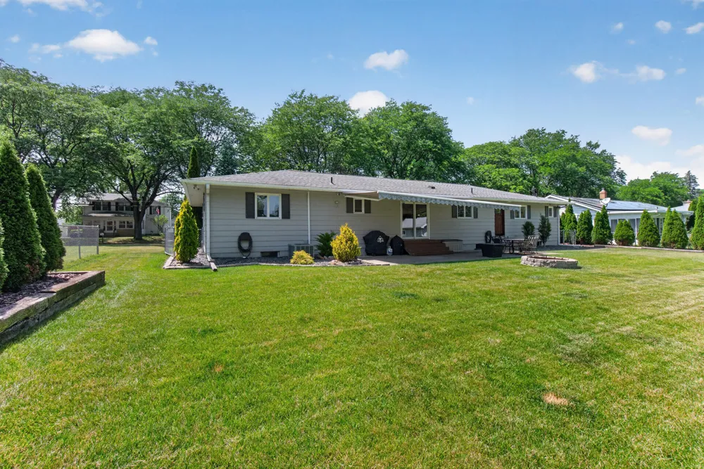 815 Kennedy Street Jackson, MI 49202