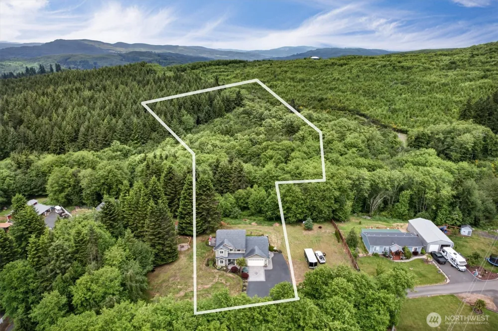 47 Sun Crest Lane Cathlamet, WA 98612