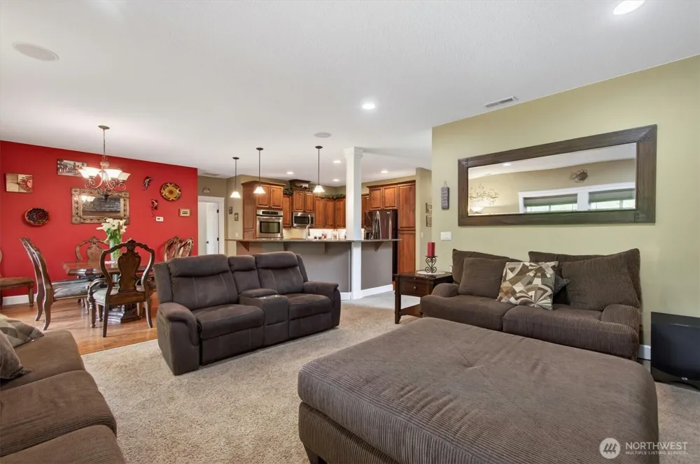 47 Sun Crest Lane Cathlamet, WA 98612