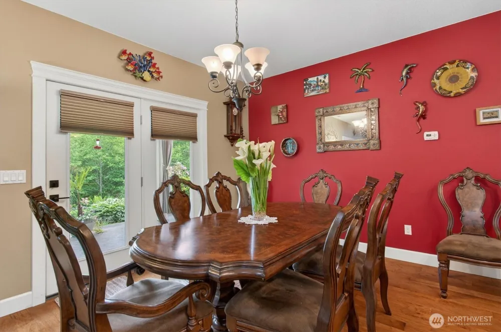47 Sun Crest Lane Cathlamet, WA 98612