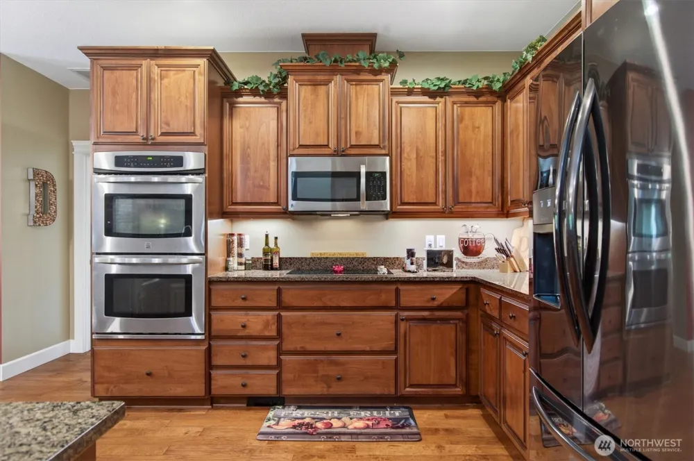 47 Sun Crest Lane Cathlamet, WA 98612