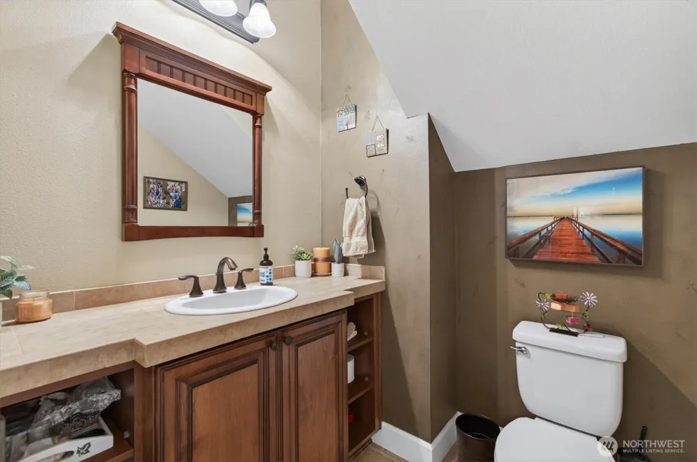 47 Sun Crest Lane Cathlamet, WA 98612