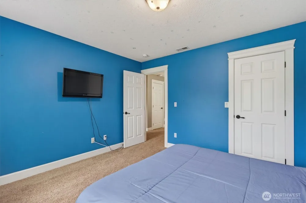 47 Sun Crest Lane Cathlamet, WA 98612