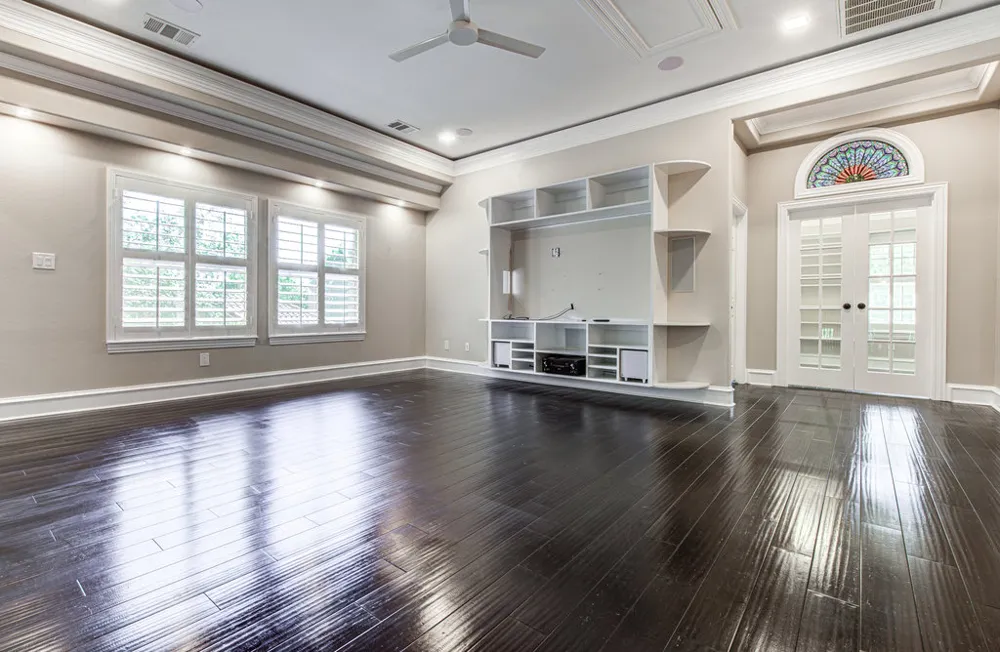1917 Lakecliff Hills Lane Austin, TX 78732