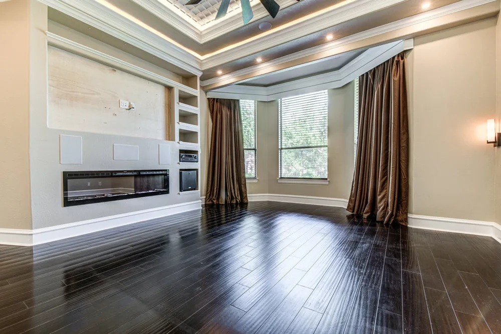 1917 Lakecliff Hills Lane Austin, TX 78732