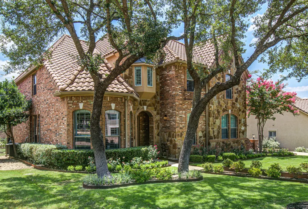 1917 Lakecliff Hills Lane Austin, TX 78732