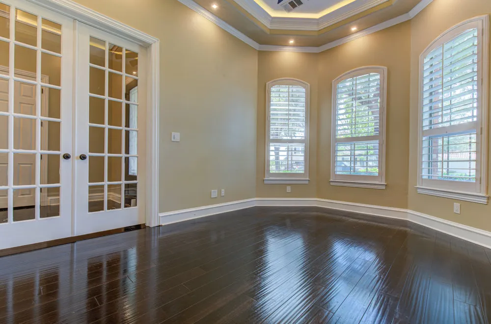 1917 Lakecliff Hills Lane Austin, TX 78732