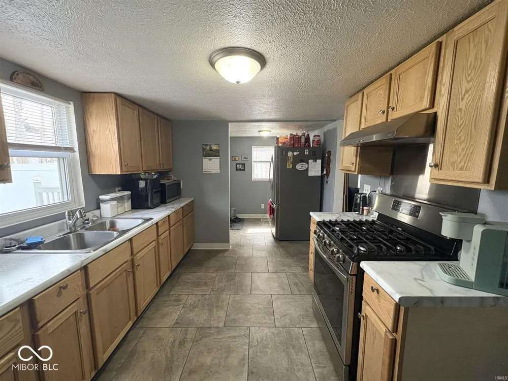 210 W Jay Street Dunkirk, IN 47336