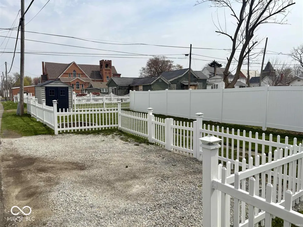210 W Jay Street Dunkirk, IN 47336