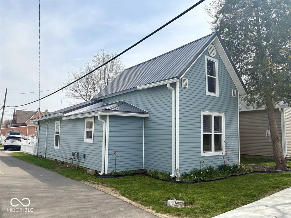 210 W Jay Street Dunkirk, IN 47336