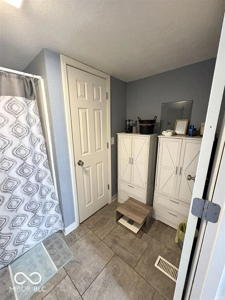 210 W Jay Street Dunkirk, IN 47336