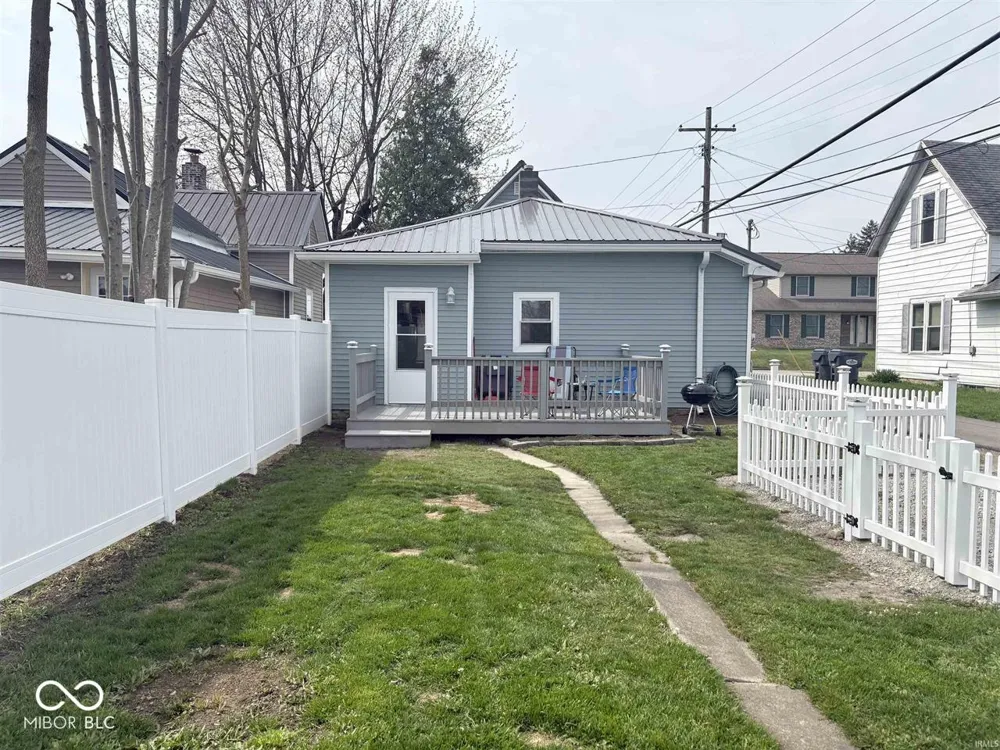 210 W Jay Street Dunkirk, IN 47336