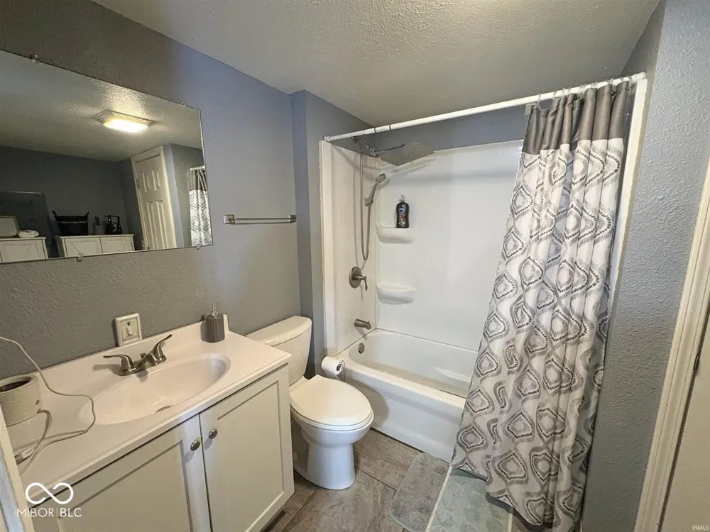 210 W Jay Street Dunkirk, IN 47336