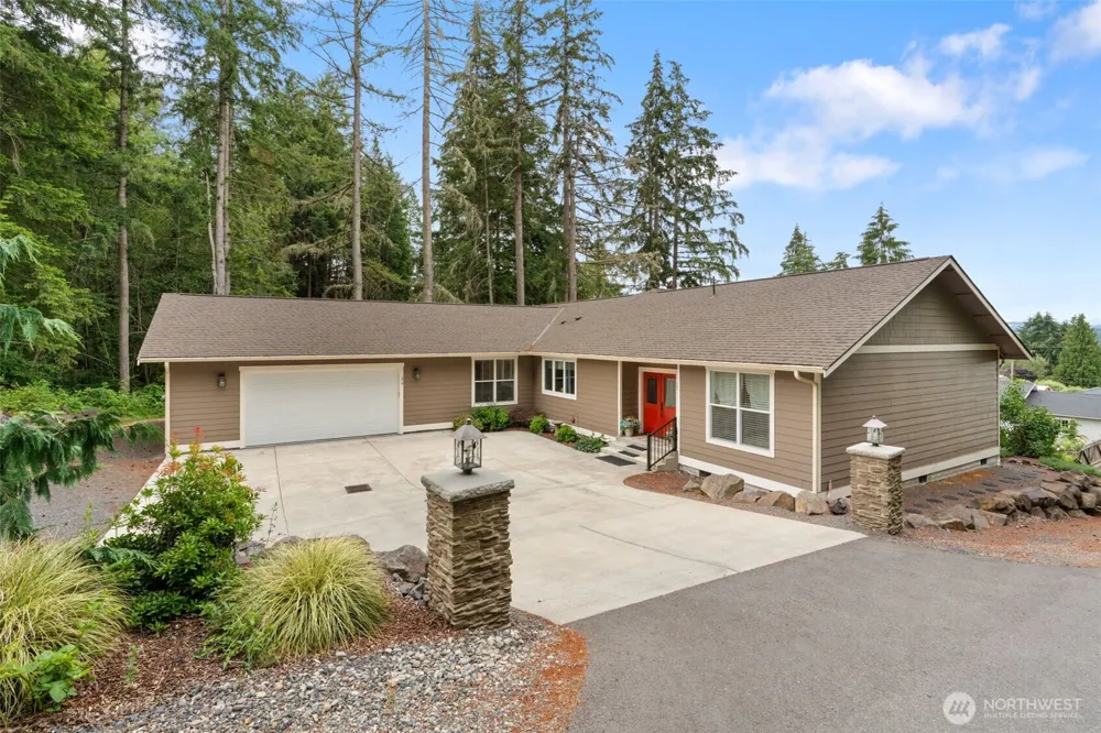 179 Wallace Chehalis, WA 98532