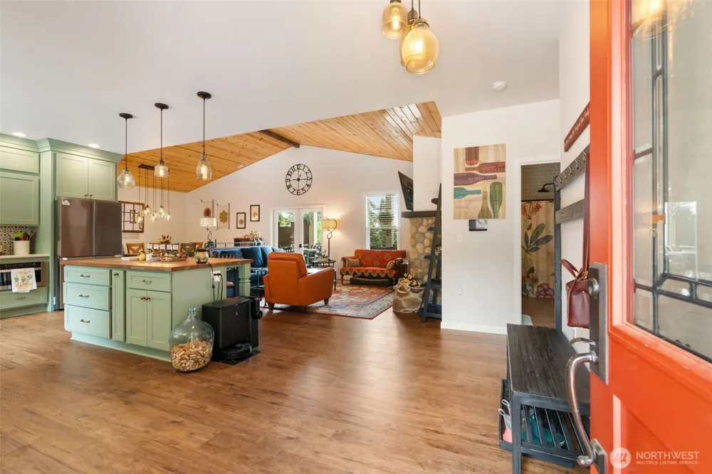 179 Wallace Chehalis, WA 98532