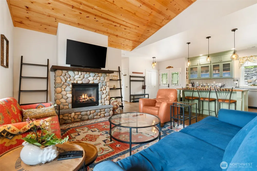 179 Wallace Chehalis, WA 98532