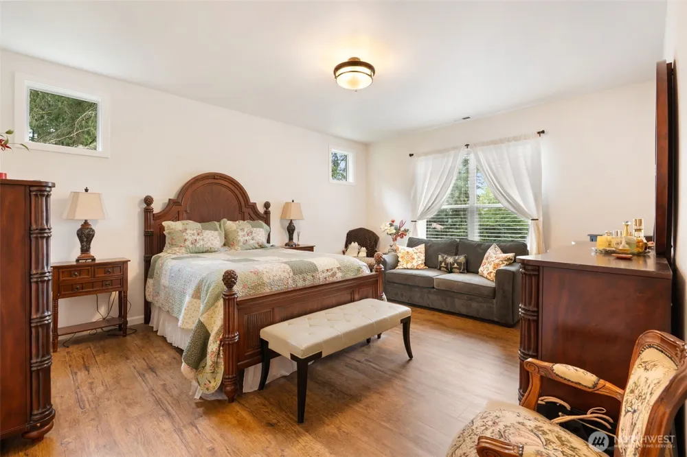 179 Wallace Chehalis, WA 98532