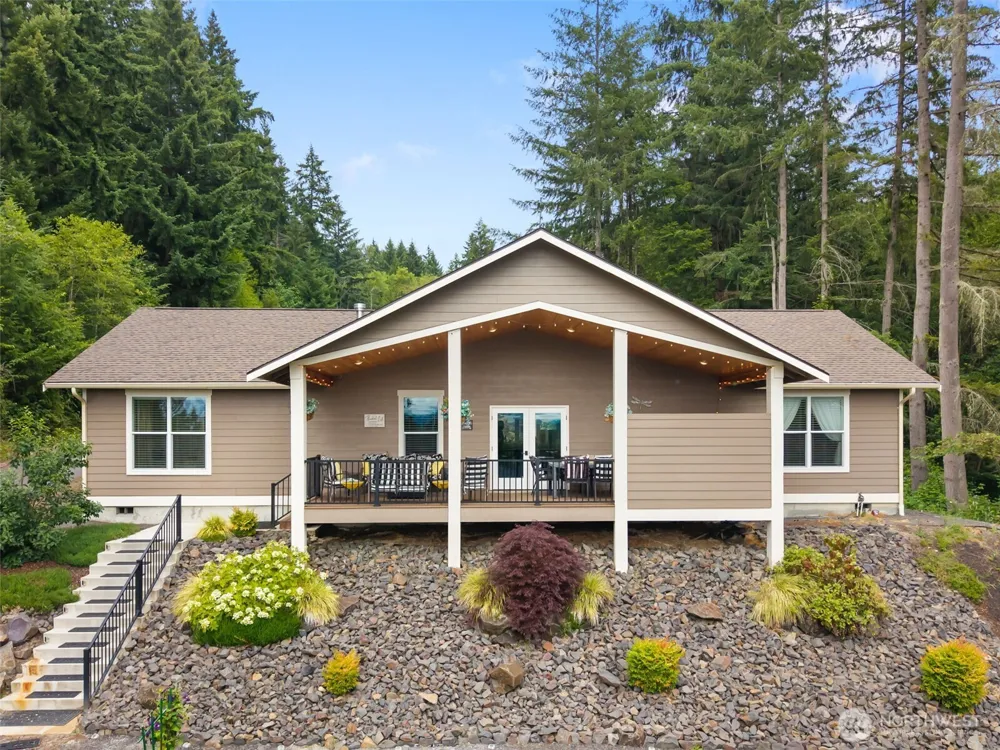 179 Wallace Chehalis, WA 98532