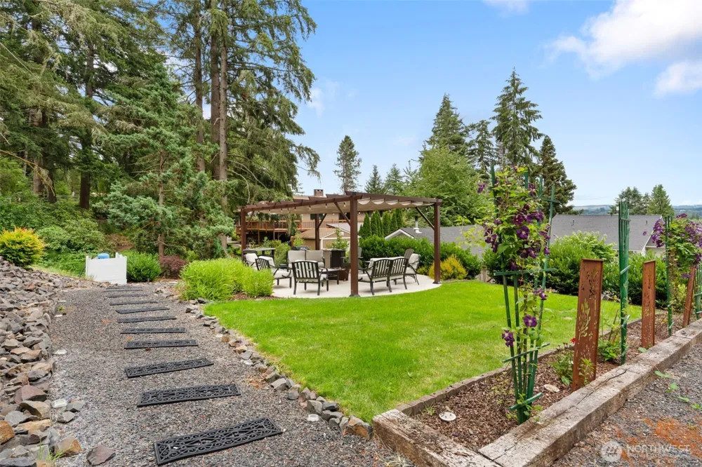 179 Wallace Chehalis, WA 98532