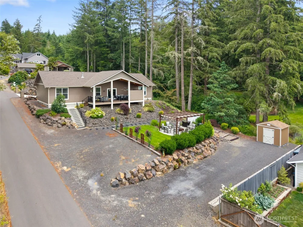 179 Wallace Chehalis, WA 98532