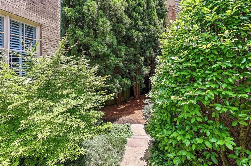 860 Candler Street #9 Gainesville, GA 30501