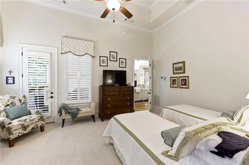 860 Candler Street #9 Gainesville, GA 30501