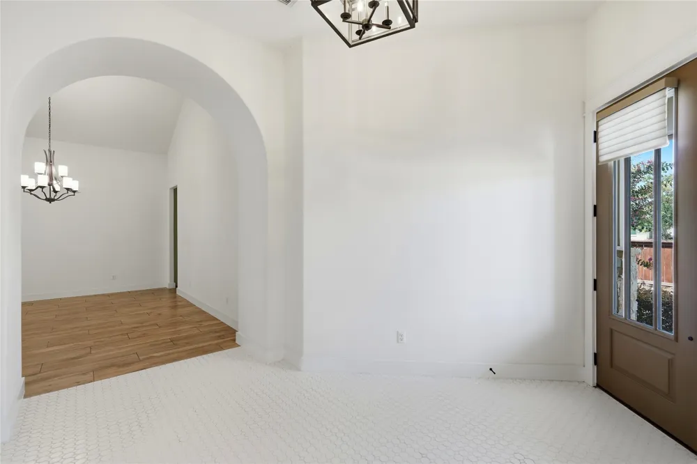 70 Santa Maria Street Georgetown, TX 78628