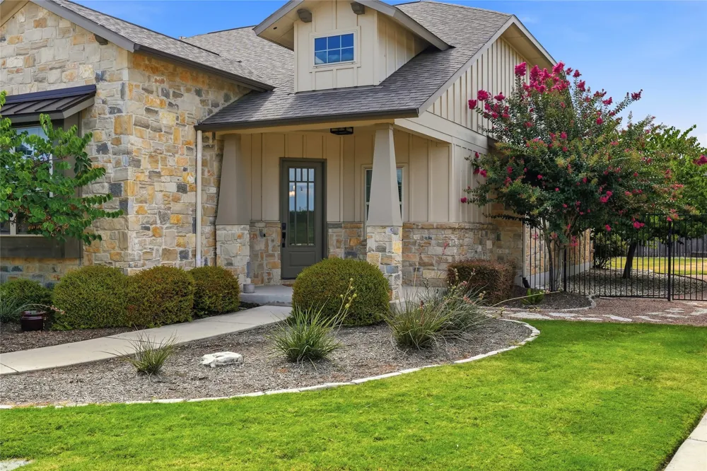 70 Santa Maria Street Georgetown, TX 78628