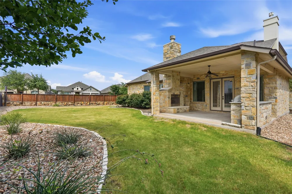 70 Santa Maria Street Georgetown, TX 78628