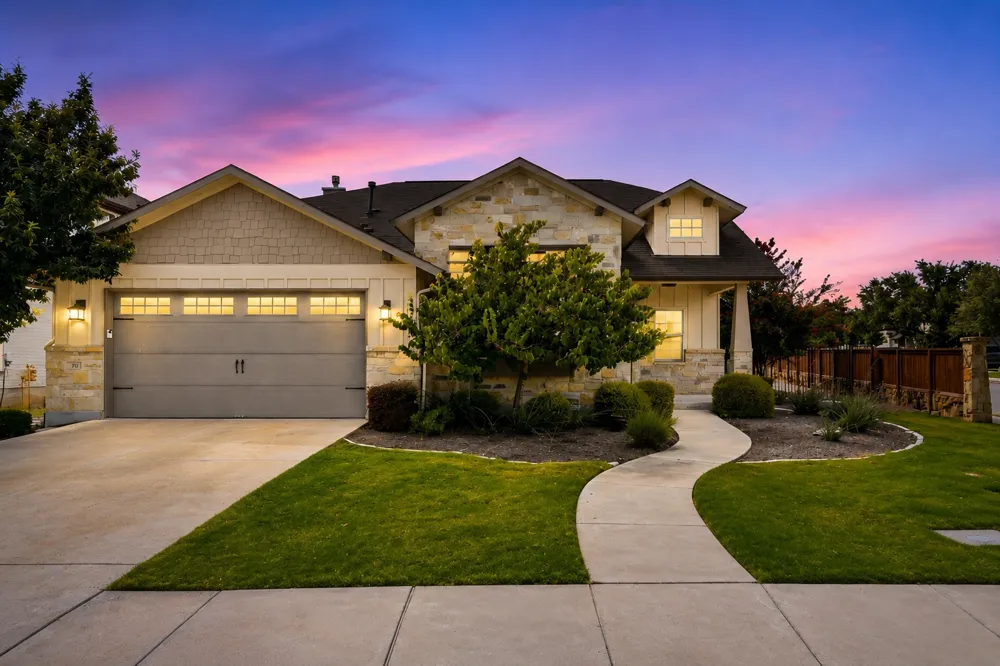 70 Santa Maria Street Georgetown, TX 78628