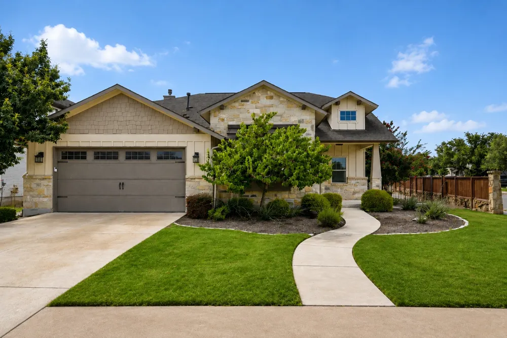 70 Santa Maria Street Georgetown, TX 78628