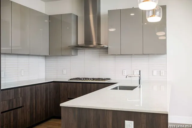 123 Lexington Ave #APT 1205 San Antonio, TX 78205
