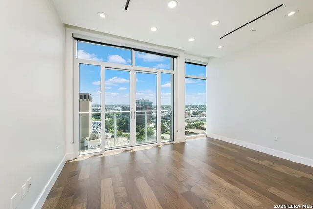 123 Lexington Ave #APT 1205 San Antonio, TX 78205