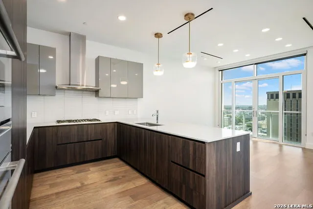 123 Lexington Ave #APT 1205 San Antonio, TX 78205