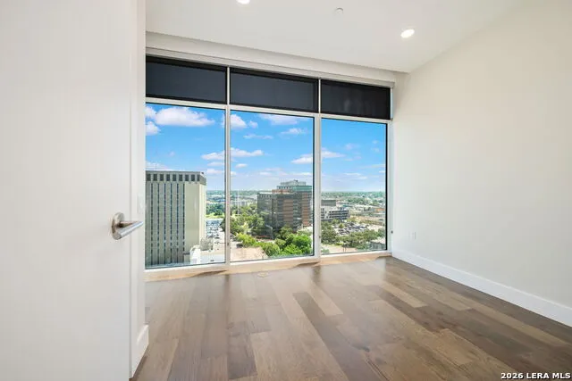 123 Lexington Ave #APT 1205 San Antonio, TX 78205