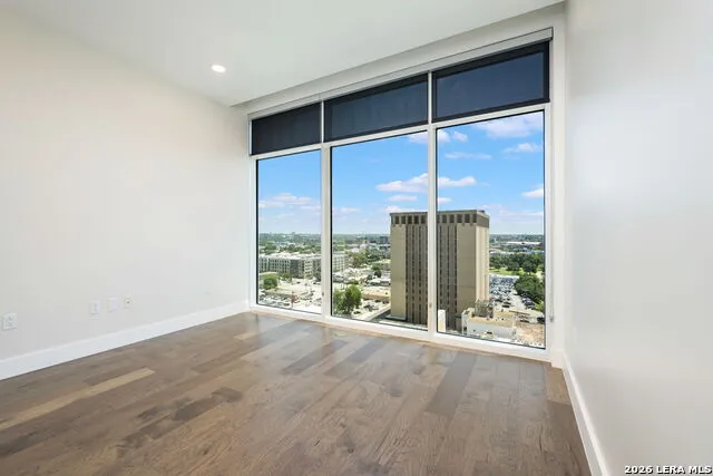 123 Lexington Ave #APT 1205 San Antonio, TX 78205