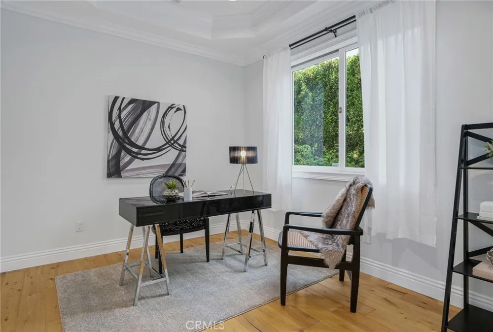 16459 Otsego Street Encino, CA 91436