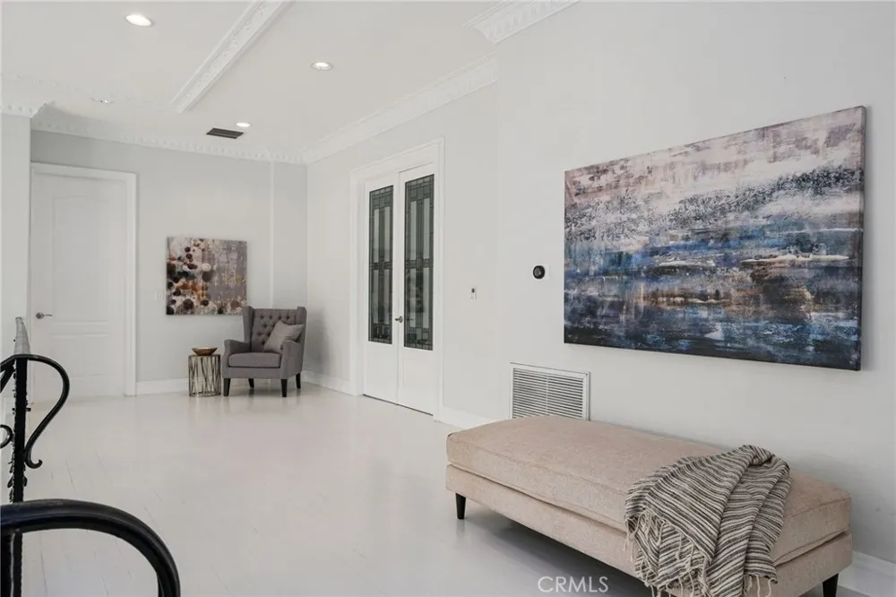 16459 Otsego Street Encino, CA 91436