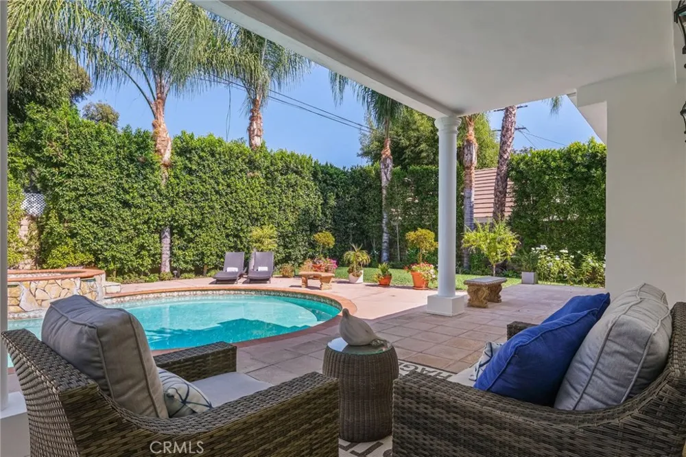 16459 Otsego Street Encino, CA 91436