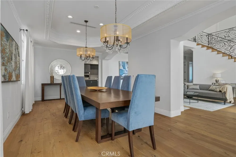 16459 Otsego Street Encino, CA 91436