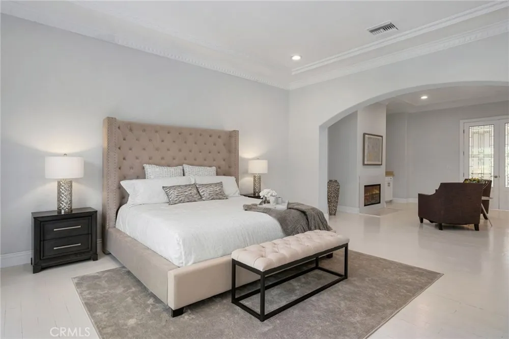 16459 Otsego Street Encino, CA 91436
