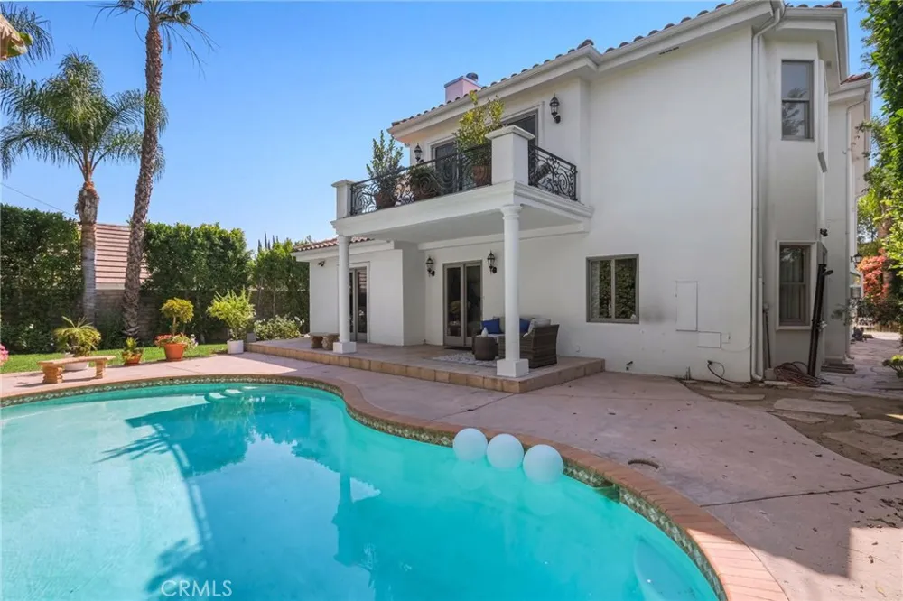 16459 Otsego Street Encino, CA 91436
